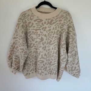 Relaxed Fit Leopard Print Sweater Size M